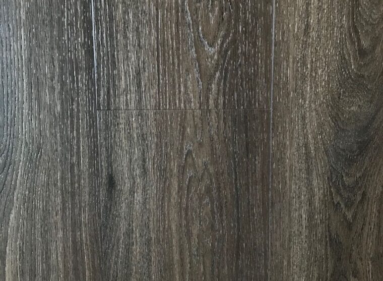 3006 Reine Oak